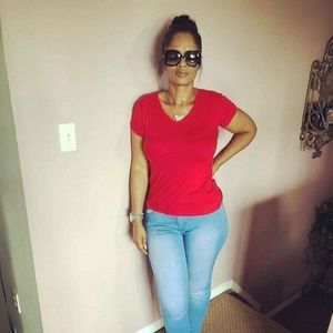 Meet your Posher, Ernestine